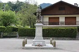 Monument aux morts.