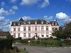 Le château de Chambourcy, maison de retraite.