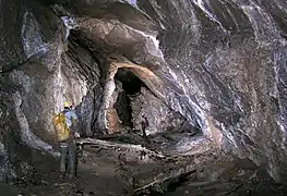 Galerie menant à la rivière souterraine du Coulomp dans la grotte des Chamois.