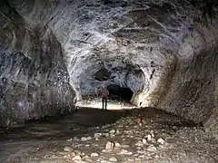 Galerie dite Valette Highway dans la grotte des Chamois.