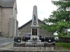 Le monument aux morts.