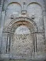 L'église romane, l'ancien porche.