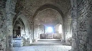 Intérieur de l'église Saint-Julien-de-Chanet.