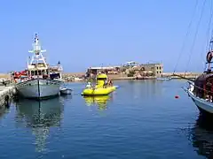 Un sous-marin touristique dans le port de La Canée (Crète) en 2006.