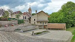 Place des fontaines.