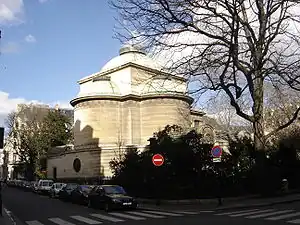 Vue depuis la rue d'Anjou.