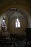 une chapelle latérale,