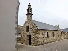 Le Conquet : la chapelle Notre-Dame-du-Bon-Secours (chapelle Dom Michel) : vue extérieure d'ensemble.