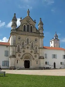 Façade de la chapelle.