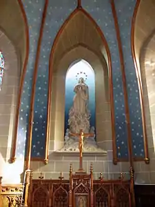 Statue de la Vierge de l'Assomption.