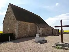 La chapelle Saint-Chéron de Saint-Chéron-des-Champs.