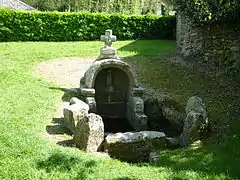 Fontaine située près de l'église