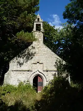 Chapelle Saint-Yves et son placître