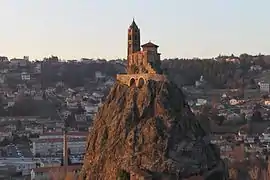 Vue de la chapelle depuis Le Puy-en-Velay