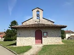 Vue de la chapelle de Chânes.