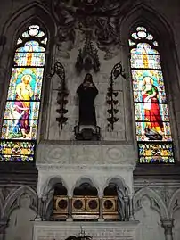 Chapelle de Sainte Marguerite-Marie Alacoque (vue vers le haut)