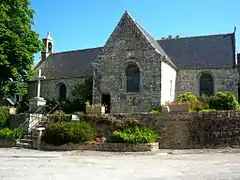 Photographie en couleurs d'une chapelle.