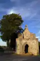 Chapelle Saint-Jacques-le-Majeur : la tour inachevée.