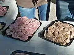 Charcuterie à base de porc du Ventoux sur un marché
