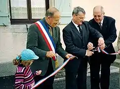 25 avril 2004 inauguration des nouveaux locaux de la mairie.