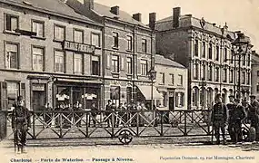 Porte de Waterloo, futur square Jules Hiernaux au début du XXe siècle