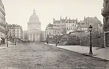 Démolition pour élargissement après 1859 (photo de Charles Marville).