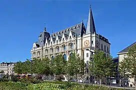 Ancien hôtel des Postes.