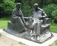 Statue du couple Churchill