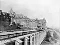 Le Château Frontenac dans la période 1908-1925, avant la construction de sa tour centrale.