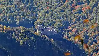 Flanc est de la forteresse dominant l'Aude.