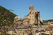 Le château d'Estaing à Estaing.