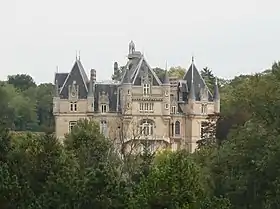 Château de Dampont.