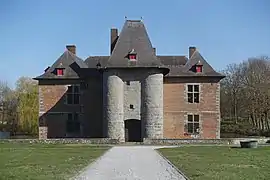 Le château (XIIIe – XVIIe siècle).