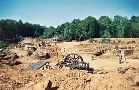 Le chantier en 2000 (au premier-plan, une cage d'écureuil).