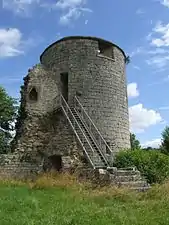 Tour est restaurée.