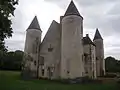 Tours Ouest du château.