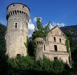 Ruines du château des Alleman (XIVe siècle).