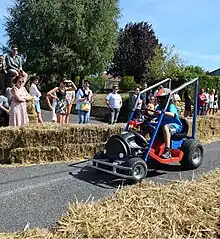 Fête des Grattons 2022, caisse à savon dans la ville de Châteaumeillant