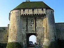 Porte des Champs du Château, aménagée après la conquête de la Normandie par Philippe Auguste