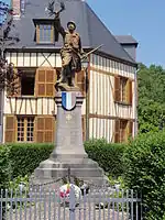 Le Poilu victorieux de Chaumont-Porcien