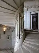Escalier à vis.