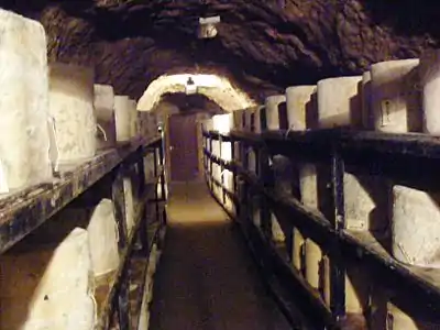 Fromages stockés dans les grottes de Wookey Hole.