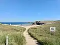 Chemin vers la plage de Port Bara.