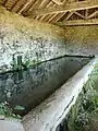 Lavoir, intérieur.