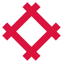  Emblème de Laurence Myers en forme de diamant rouge cerise.
