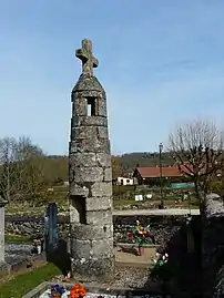 Lanterne des morts de Cherveix-Cubas