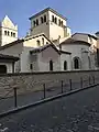 Chevet de l'église Saint-Martin d'Ainay, un matin de printemps 2018.