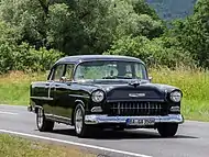 Un sosie de la Bel Air de 1955 d'American Graffiti.