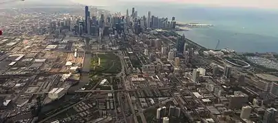 Le secteur financier du Loop, le quartier de South Loop et le secteur de Near South Side (en direction du nord).