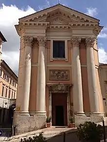 Façade de l'église.